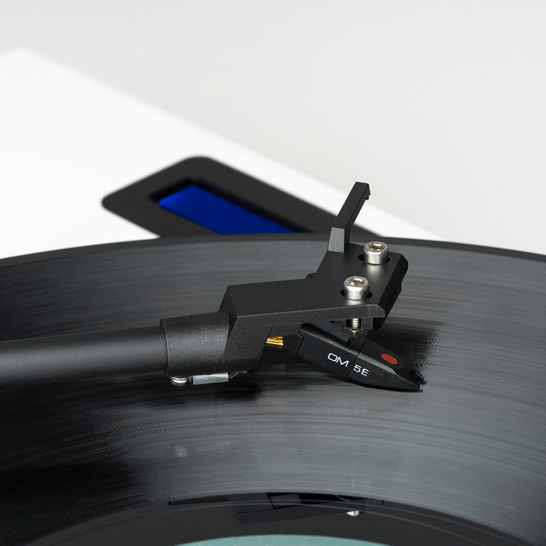 Pro-Ject Juke Box E1 Turntable with Ortofon OM 5E Cartridge-Pro-Ject-Mood